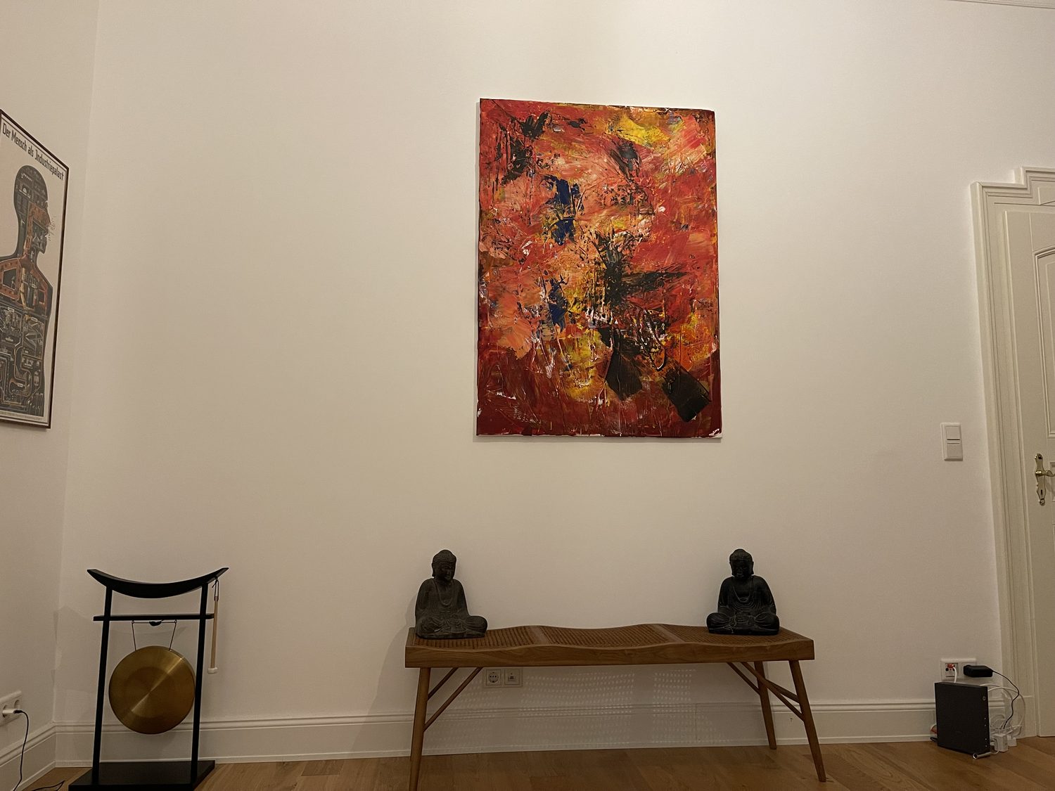 Hérô painting — above the meditation bench